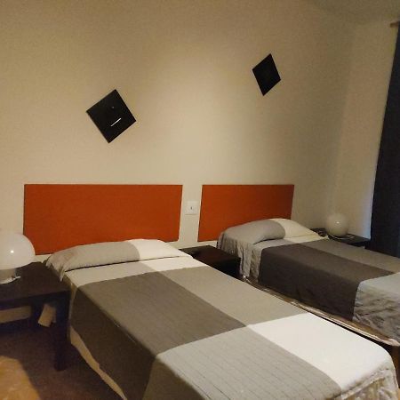 Fonda Ca La Maria Hotel Avinyo ภายนอก รูปภาพ